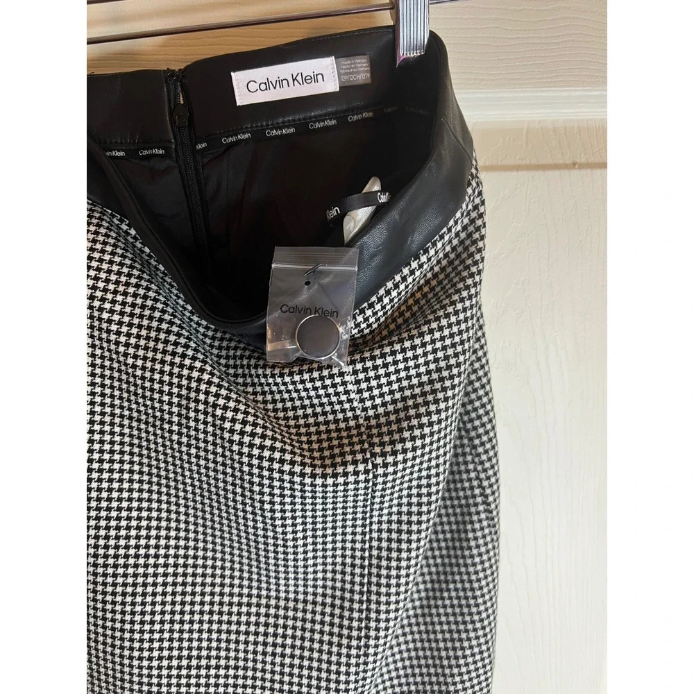 Calvin Klein NWOT‎ size 12P black & white gingham/houndstooth midi skirt